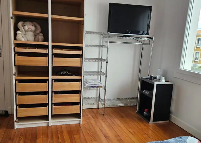Une Chambre Chez Christina 250M De La Plage