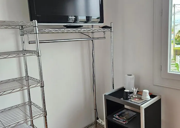 Une Chambre Chez Christina 250M De La Plage
